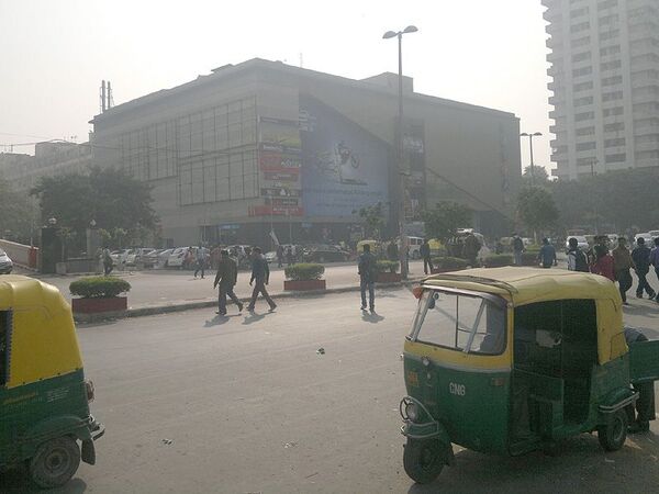 【海外スマホ事情】デリーでインドなスマホを買おう！