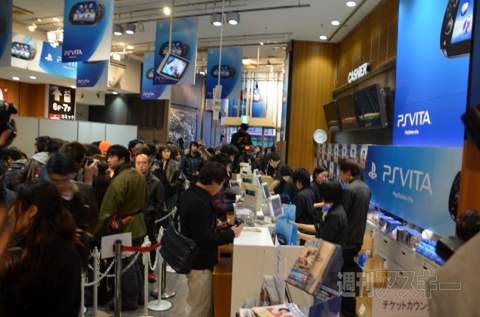 PS Vita（PlayStation Vita）渋谷TSUTAYA