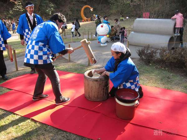 藤子・F・不二雄ミュージアム餅つきイベント2012