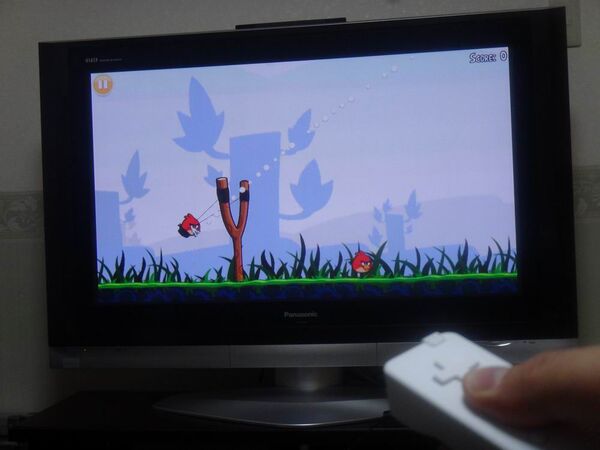 サムスンテレビより早く自宅テレビでAngry Birdsが楽しめるスマートテレビ的端末『ioBox』