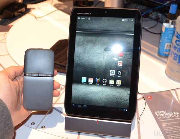 CES2012 モトローラ DROID MAXXほか
