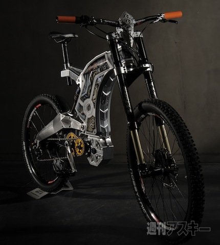堀江貴文のJAILぶれいく第21回 （1/13） デザインも機能もキテる!!　型破りのパワーをもつ最新電動自転車