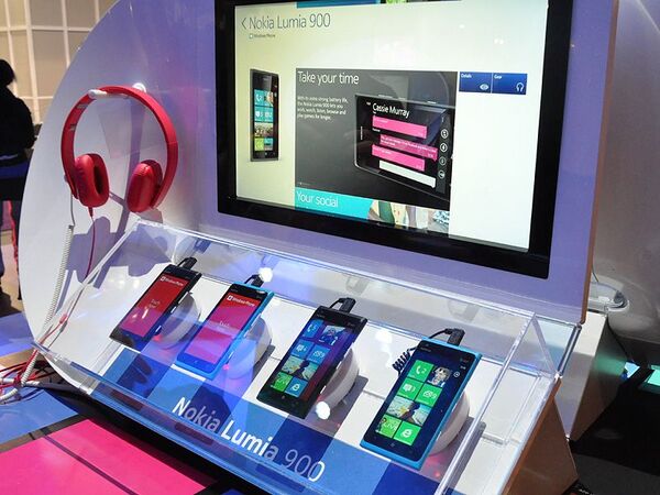 【海外散財取材】CES2012でスマホを見て聞いて触って買った！