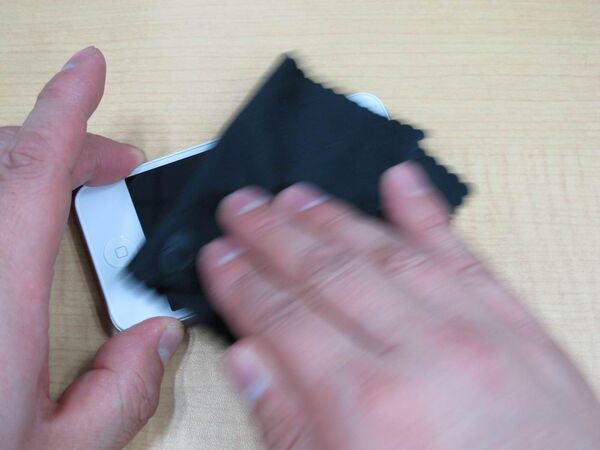 軍用ヘリのナノテクノロジーを採用した銀河系最強のスマホ液晶保護フィルム『invisibleSHIELD』