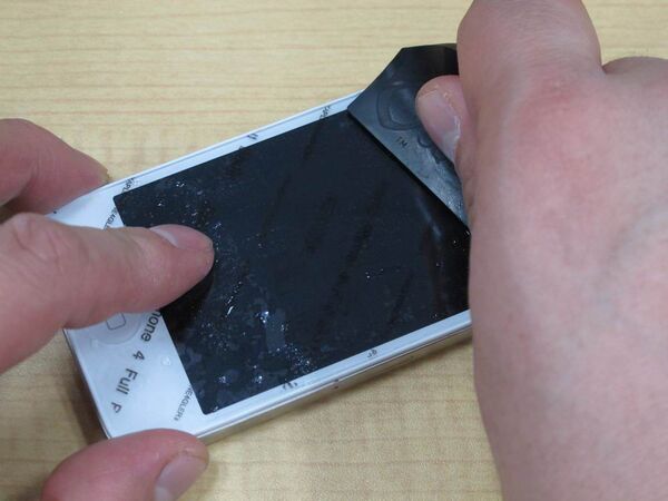 軍用ヘリのナノテクノロジーを採用した銀河系最強のスマホ液晶保護フィルム『invisibleSHIELD』