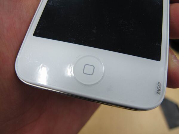 軍用ヘリのナノテクノロジーを採用した銀河系最強のスマホ液晶保護フィルム『invisibleSHIELD』