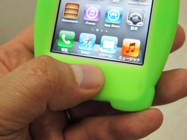 メタボな恐竜を筆頭にiPhone 4/4S用キャラクター系ケース大集合！