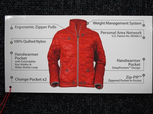 【もう鞄はいらない！】あらゆるデジガジェを収納できるブラックホールのような電脳ジャンバー