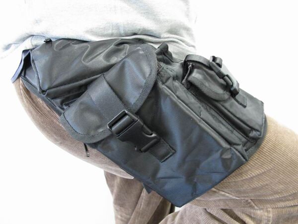 装着したままフルマラソンできるぐらい軽快にデジガジェを携帯できるレッグバッグ