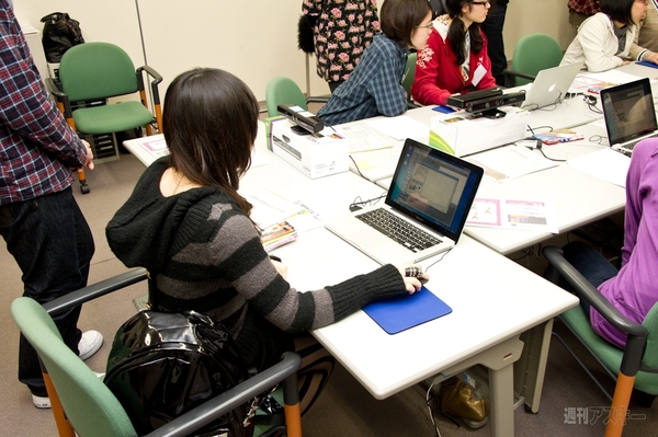 女子中高生向けのプログラミング講座“Scratchで体験する女子中高生のためのプログラミング・ワークショップ”が開催された。