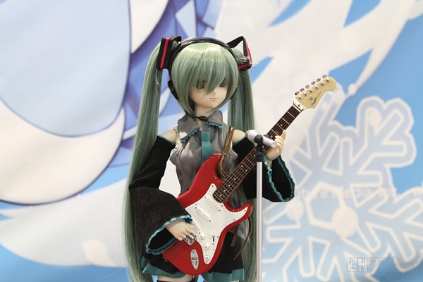 SNOW MIKU 2012