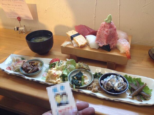 マウントシステムでポータブルナビ『NV-U37』の魅力が格段アップ