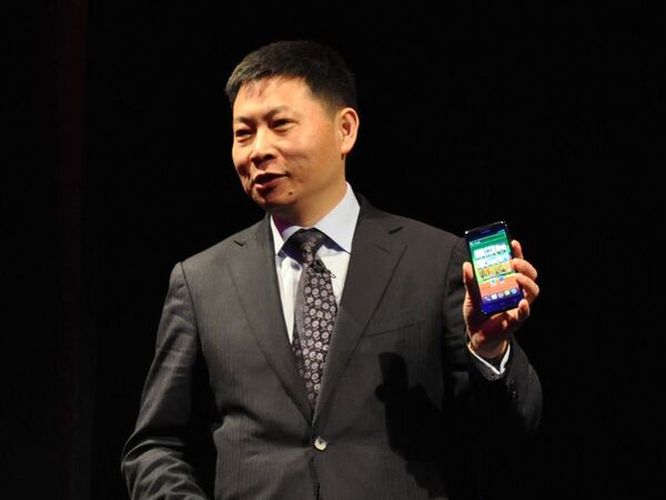 ファーウェイ、クアッドコアCPUやLTE搭載スマートフォンを発表