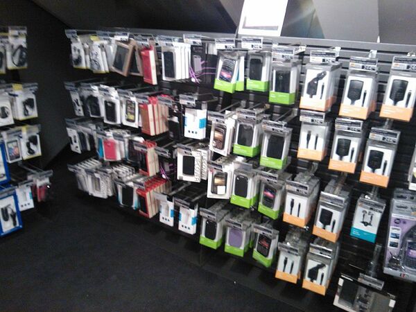 【山根博士敗北！】パリのモバイルはイマイチだった……