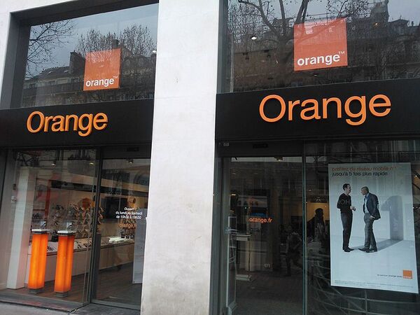 【山根博士敗北！】パリのモバイルはイマイチだった……