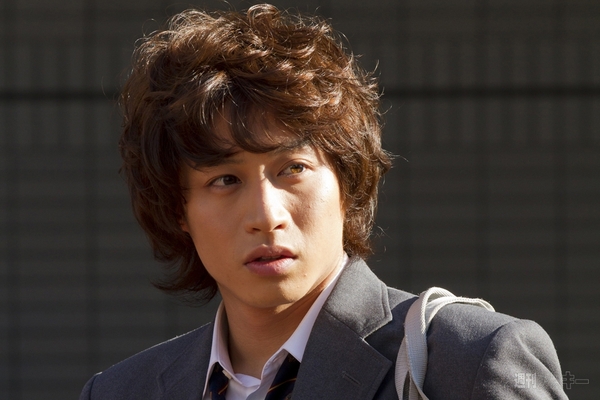 230万作品のなかから選出！ 第5回iらんど大賞最優秀賞は『見 て る 。 〈ｽﾄｰｶｰ〉』