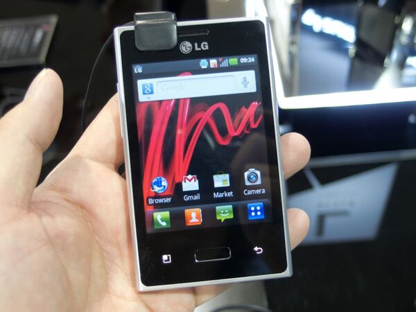 MWC2012：LGエレクトロニクスの5インチスマホはLTE対応!!　クアッドコア搭載モデルも爆速だっ！