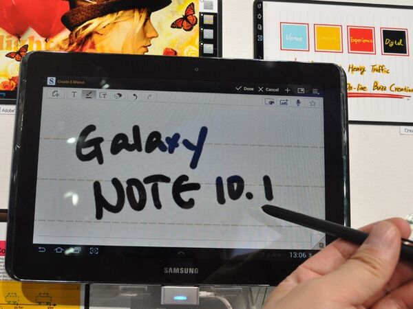 GALAXY Noteをアピールするサムスンブース