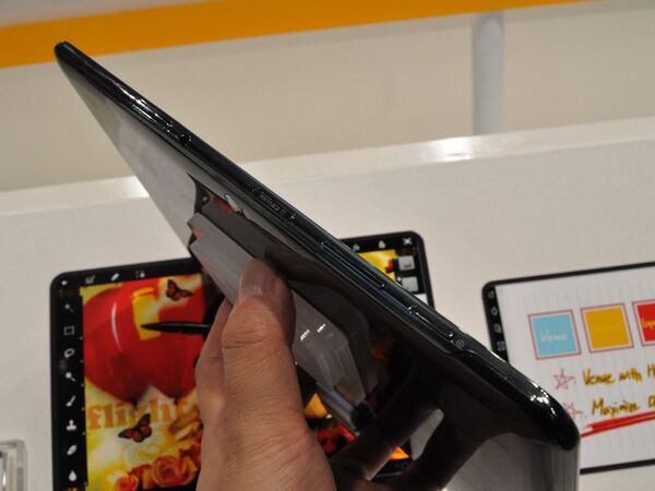 GALAXY Noteをアピールするサムスンブース