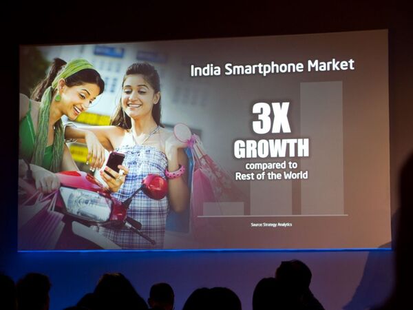 MWC2012：ZTEがインテル入ってるスマホの新たなメーカーに！ さらに最新プラットフォームも発表!!