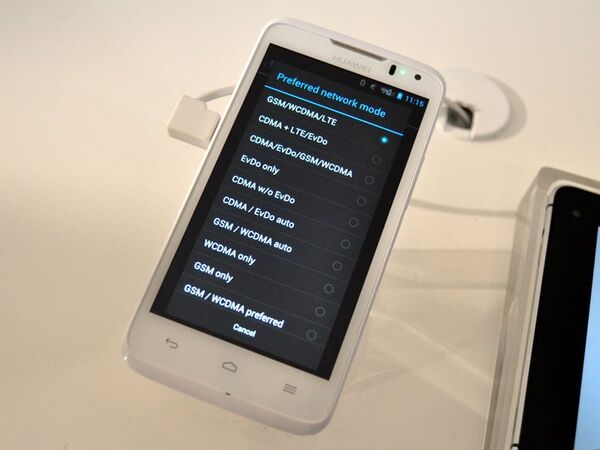 MWC2012：クアッドコア機を強力に推進しハイエンド市場に乗り出すファーウェイ