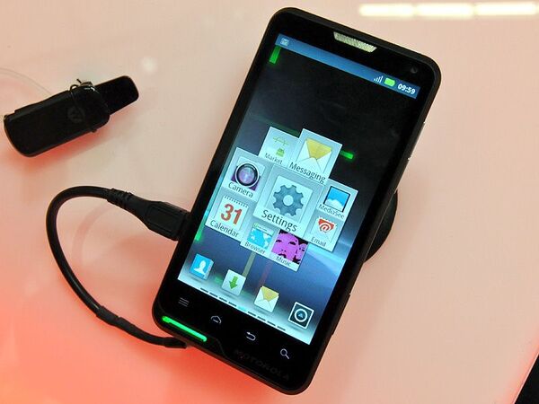 MWC2012：モトローラには最新スマートフォンが勢ぞろい