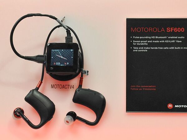 MWC2012：モトローラには最新スマートフォンが勢ぞろい