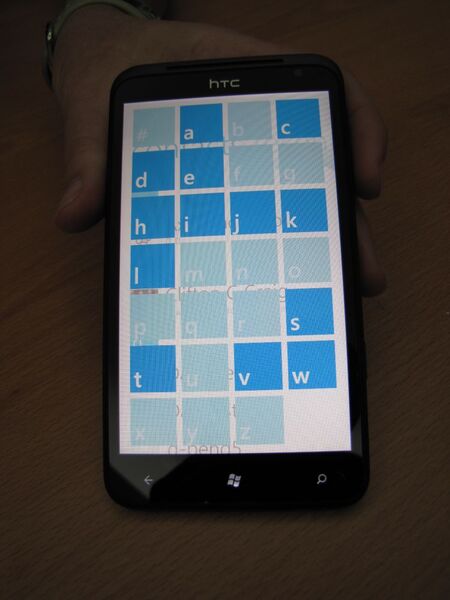 MWC2012：SkypeもメトロUI風な『Windows Phone for Skype』のすべて見せます