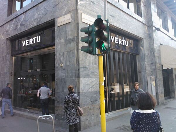 【海外買い物】イタリアはピザもスマホもオイシイ国！