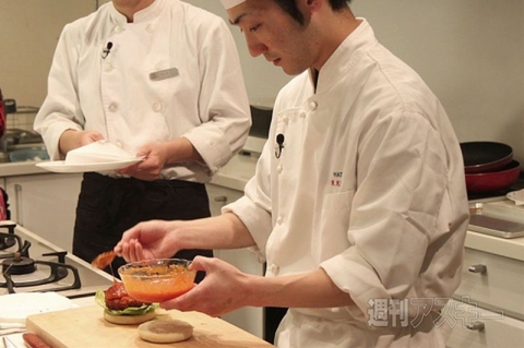 超巨大フードコート