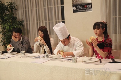 超巨大フードコート