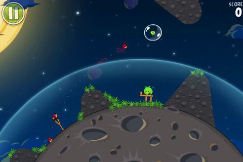 重力を利用してミヨ ンと倒す快感 Angry Birds Space Dl開始 週刊アスキー