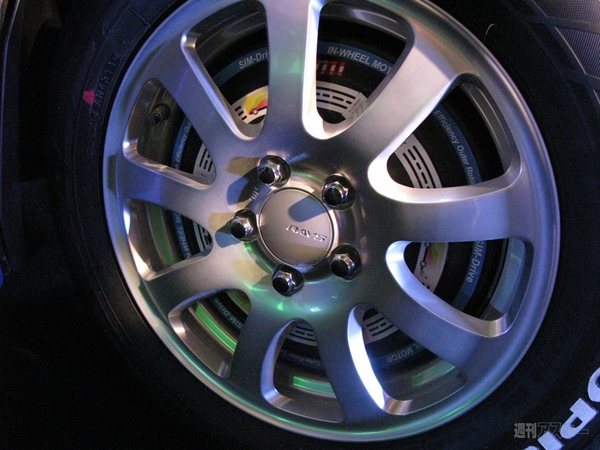 EV試作車『SIM-WIL』