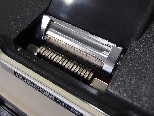 情報処理技術遺産にマイクロプロセッサ誕生のきっかけになった国産電卓『Busicom 141-PF』が認定