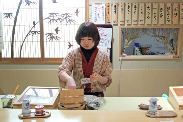 【アキバ食い倒れ部2012】寿司、魚料理