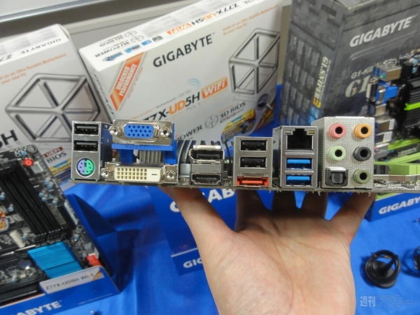 3月の終わりにギガバイトとMSIコンピューターが、相次いでインテルの新チップセット『Intel 7シリーズ』を搭載したマザーボードの記者説明会を開催。