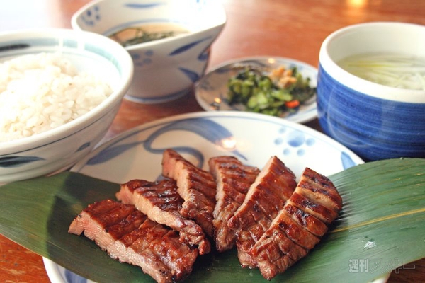 【アキバ食い倒れ部2012　肉料理】