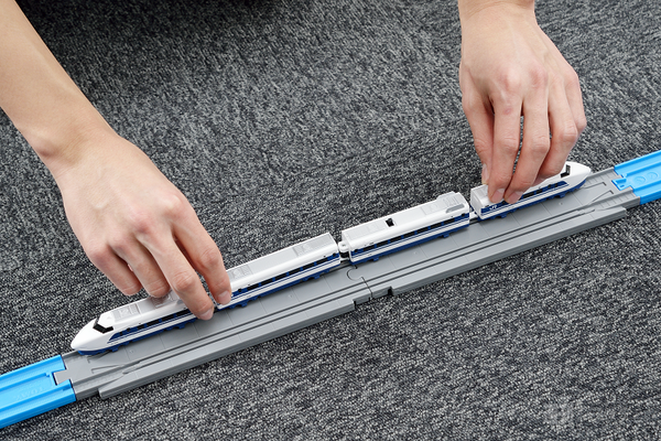 プラレールアドバンス