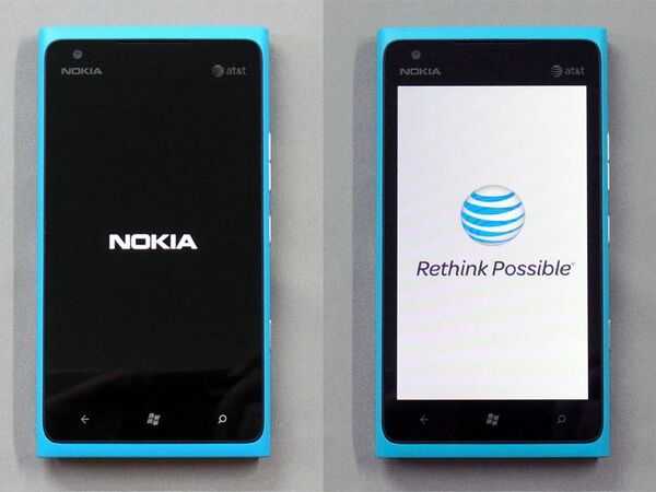 AT&T版Lumia 900の開封レビュー