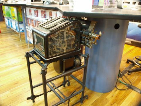 引越し記念！ よりぬき東京カレー日記（10） アップルストアじゃないんだよ