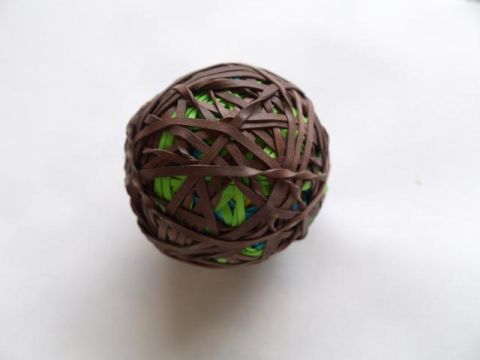 引越し記念！ よりぬき東京カレー日記（15） 世界的な「輪ゴム玉」ブーム