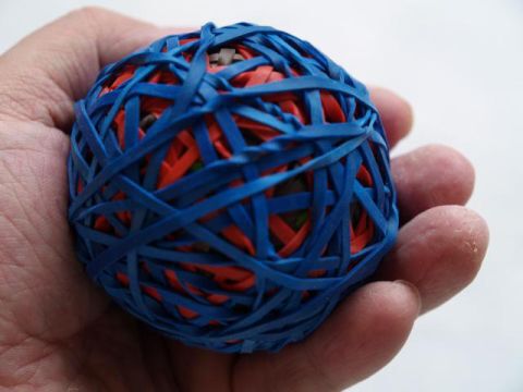 引越し記念！ よりぬき東京カレー日記（15） 世界的な「輪ゴム玉」ブーム