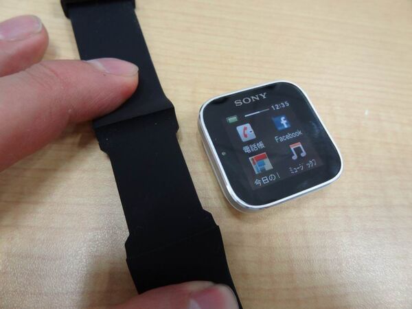 SmartWatchはXperia以外のAndroidスマホでホントに使えない？