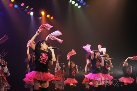 LinQ_1st_aniv_13