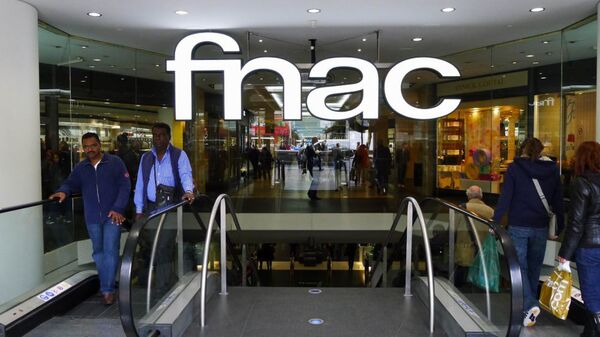 GWにヨーロッパに行ったらデジモノを買おう！