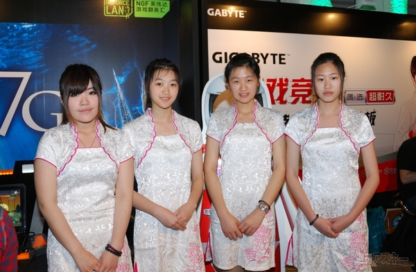謝謝、小姐！会場で見つけた中国美女【GeForce LAN in 上海ラスト】