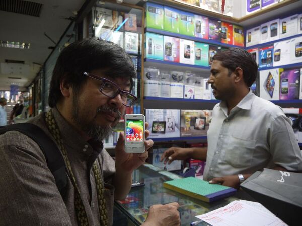 iPhone対抗！ マサラな“Ninja”スマートフォンを使う