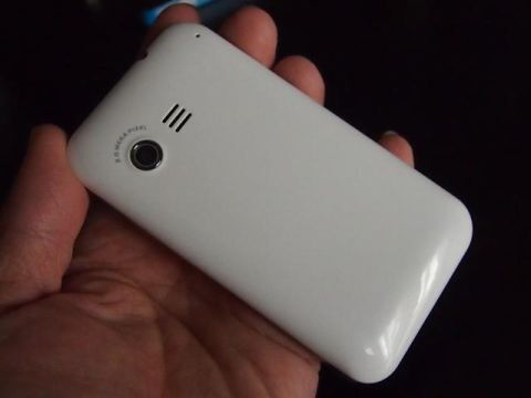 iPhone対抗！ マサラな“Ninja”スマートフォンを使う