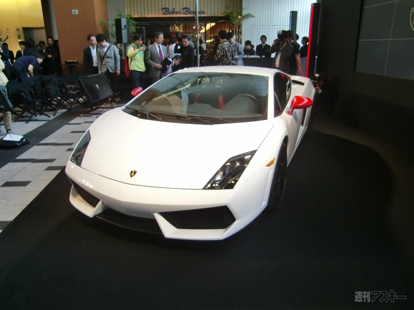 Lamborghini GALLARDO LP560-4 Bianco Rosso