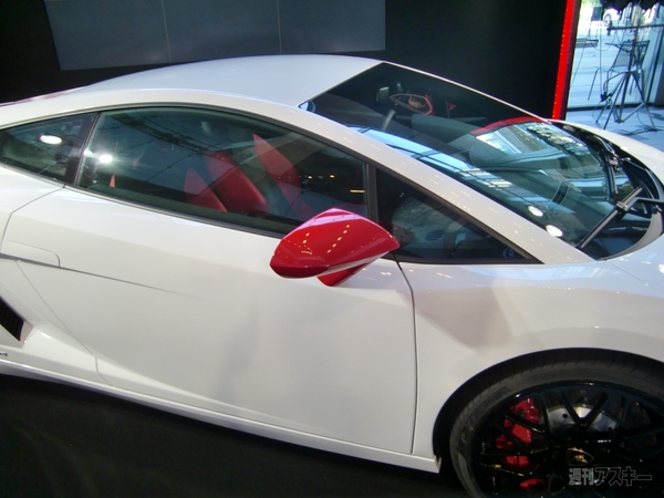 Lamborghini GALLARDO LP560-4 Bianco Rosso